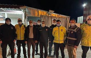 Başkan Kaplan’dan kontrol noktasındaki polislere...