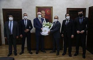 Başkan Kurt, Belediye-İş’in yeni yöneticileri...