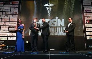 Başkan Özyiğit’e sağlıkta hizmet ve onur ödülü