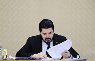 Başkan Sayan’dan emekli amirallerin ‘darbe çağrışımlı...