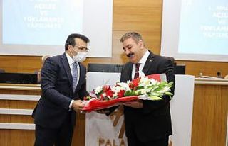 Başkan Sunar’a ’Sürpriz Avukatlar Günü kutlaması’