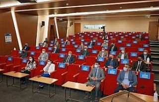 Başkan Yalçın: “Bu dönemde evde kalanlara hizmet...