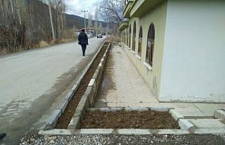 Bayat Belediyesi’nden Kurt dede türbesinde çevre...