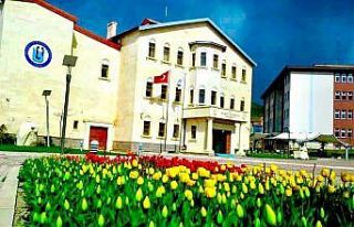 Bayburt Üniversitesinde ilk idari görev atamaları...