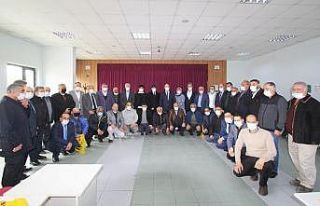 Belediyeden emekli personele vefa plaketi