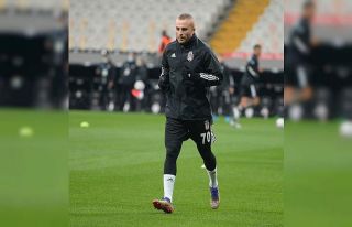 Beşiktaş’ta Gökhan Töre forvete geçti