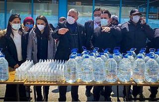 Beylikova’da dezenfektan dağıtımı yapıldı