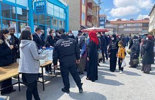 Beylikova’da vatandaşlara ücretsiz dezenfektan...