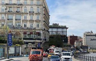 Beyoğlu’nda "23 Nisan Otobüsü" ile...