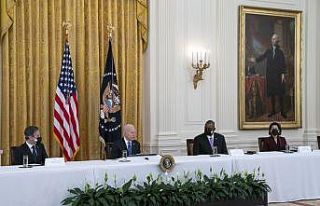 Biden, ilk kabine toplantısını yaptı