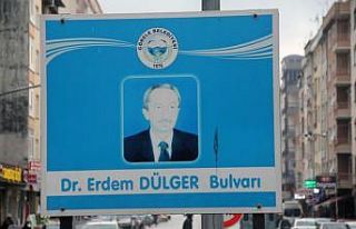 Bir ilçe doktoruna vefasını böyle gösteriyor