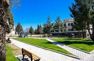 BM ortaklığı ile yenilenen iki park hizmete açıldı