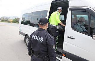 Bolu’da tam kapanmanın ilk gününde sürücüler...