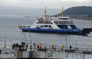 Bozcaada’ya feribot seferleri yapılamıyor