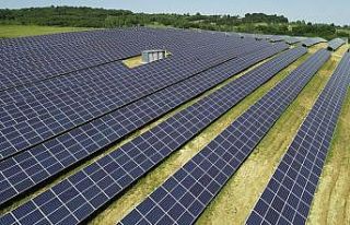 Bu güneş santralleri 3 bin 405 evin günlük elektriğini...