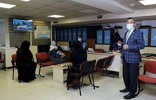 Bu kadarına da pes! Evi ve arabası var ama dileniyor