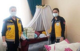 Burhaniye’de bebek ziyaretleri devam ediyor