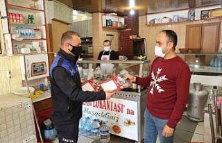 Burhaniye’de imsakiyeler dağıtılmaya başlandı