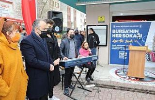 Bursa’da 60 sokak müzisyeni sanata başladı