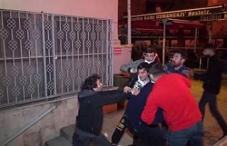 Bursa’da antikacı dükkanındaki yangın sırasında...