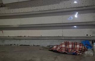 Bursa’da dram...Semt pazarlarında yatıp kalkıyor