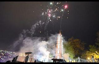 Bursa’da havai fişekli 23 Nisan gösterisi mest...
