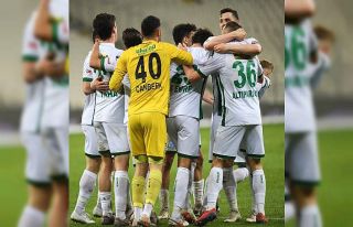 Bursaspor son dakikaları seviyor