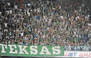 Bursaspor taraftar grubundan Başkan Erkan Kamat’a...
