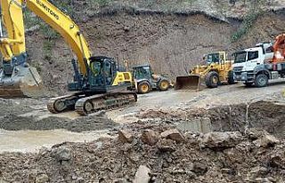 Büyükşehir’den heyelânlı yollara ânında müdahale