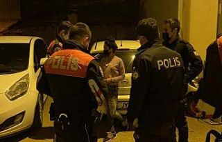 Çaldığı bisiklet ile olay yerine gelen genç kız...