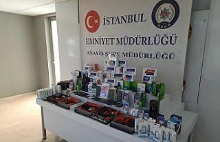 Çaldıkları çelik kasayı el arabasına koyup götürdüler