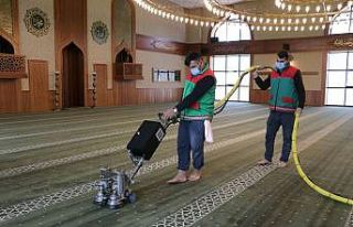 Camilerde Ramazan hazırlığı başladı