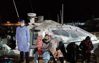 Çanakkale açıklarında 101 düzensiz göçmen kurtarıldı