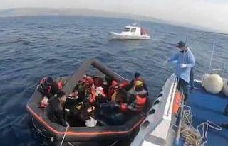Çanakkale açıklarında 27 mülteci kurtarıldı