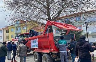 Çavdarhisar’da fidan dağıtımı