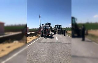 Çiftçinin traktörü devrildi, imdada Kocasinan...