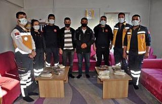 Çiğköfteciden sağlıkçılara sürpriz