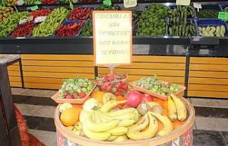 Çocuklar için "göz hakkı" reyonu