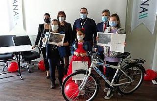 Çocukların kaleminden sağlık çalışanları