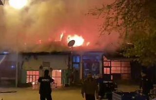 Çorum’da korkutan yangın: 4 dükkan yandı, 3’ü...
