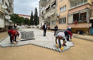Cumhuriyet Mahallesi’nde yol yenileme çalışmaları...