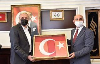 Cumhuriyetin ilanının 100’üncü yılında göndere...