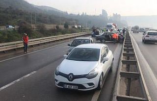 D100’de zincirleme trafik kazası: 6 yaralı