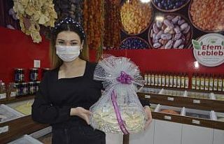 Damatlardan kayınvalidelere ’bitli helva’