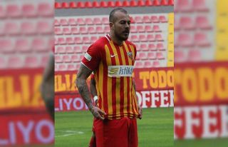 Denis Alibec 87 gün sonra forma giydi