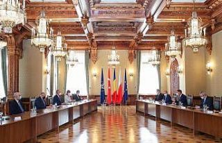 Dışişleri Bakanı Çavuşoğlu, Romanya Cumhurbaşkanı...