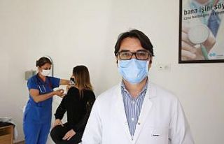 Doç. Dr. Ferit Kuşcu: "Aşı, salgınla mücadelemizde...