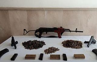 Drone destekli operasyonda silah ve mühimmat ele...