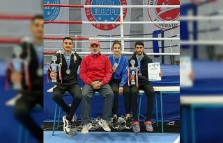 DÜ sporcuları Avrupa turnuvasından madalyalarla...