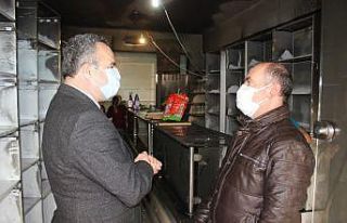 Dükkanı yanan esnafa Burhaniye Belediyesi destek...